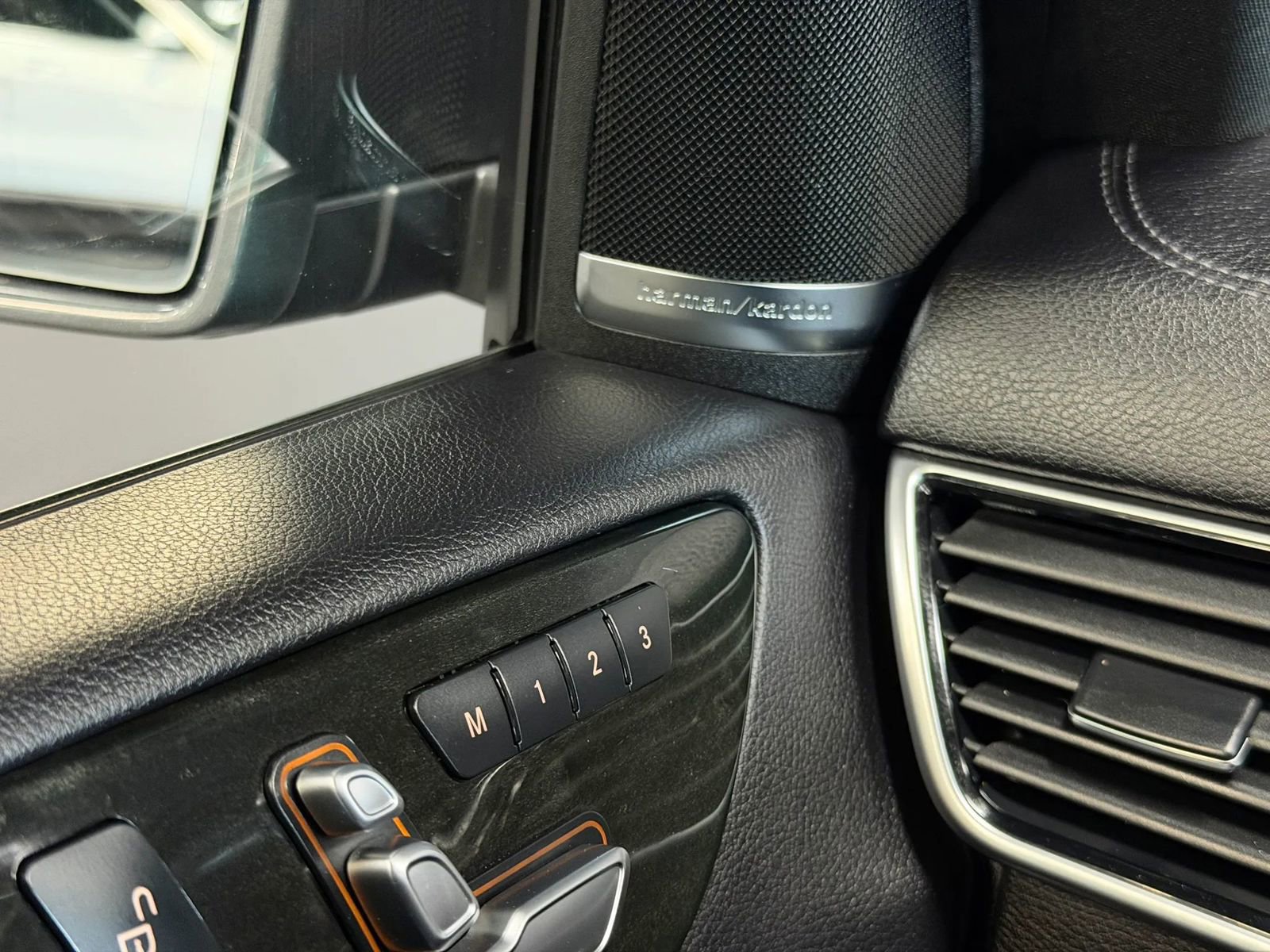 Used 2017 Mercedes-Benz GLS 450 4MATIC image 15