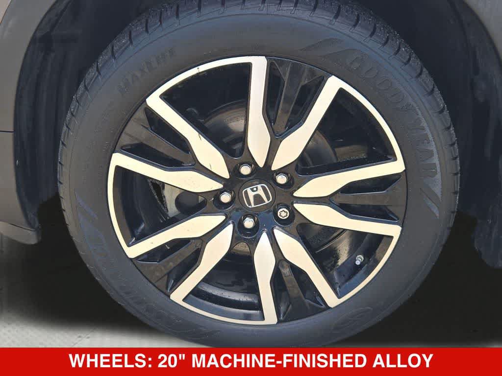 Used 2020 Honda Pilot Touring image 12