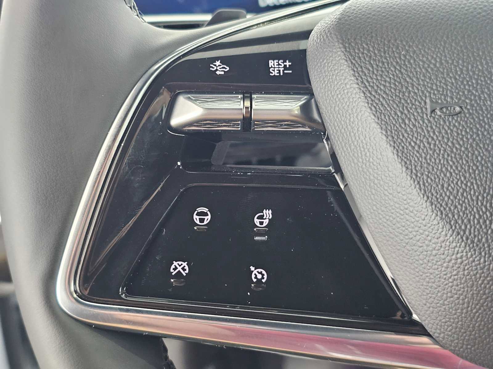 New 2026 Cadillac Lyriq Sport w/ LPO, Floor Liner Package image 27