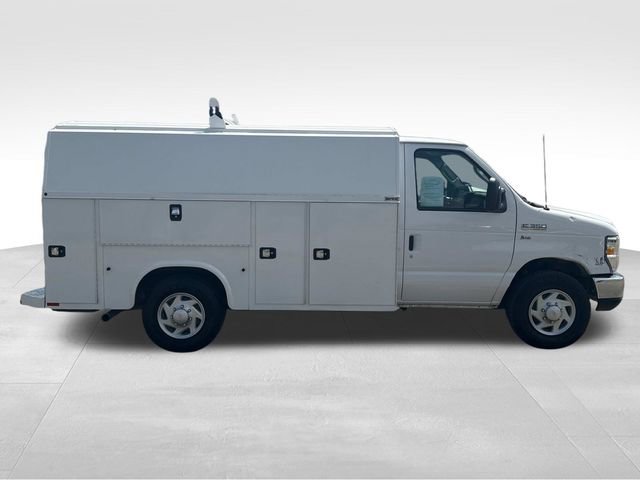 Used 2017 Ford E-350 and Econoline 350 Super Duty image 9