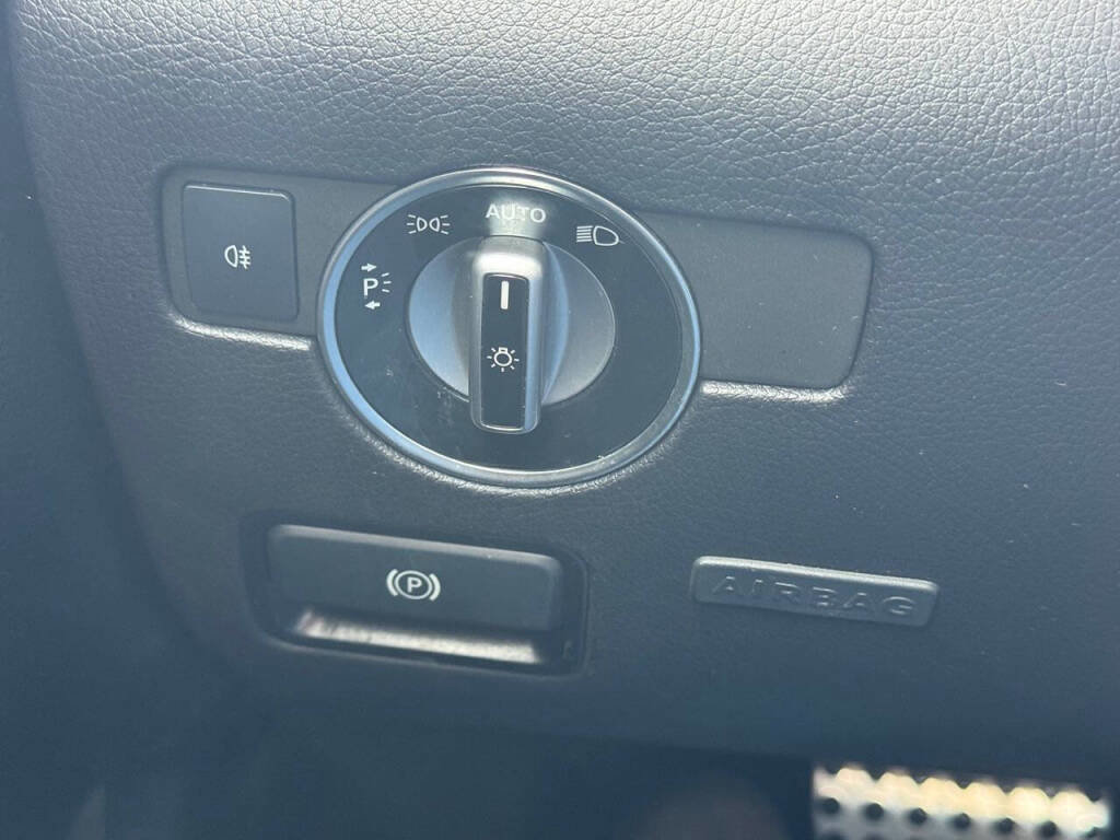 Used 2018 Mercedes-Benz SLC 300 image 20