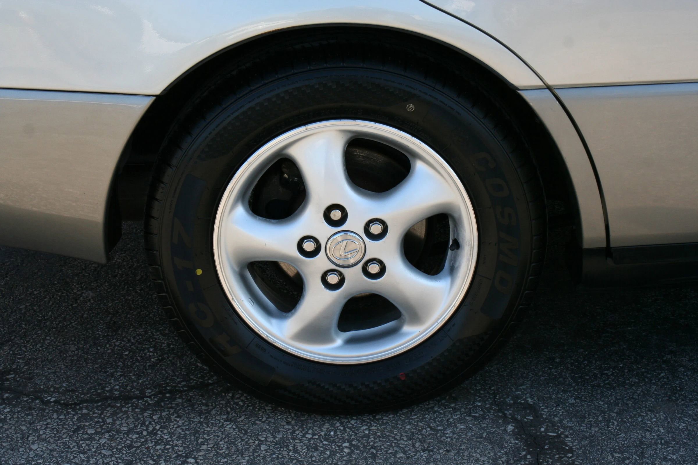 Used 1999 Lexus ES 330 FWD image 18