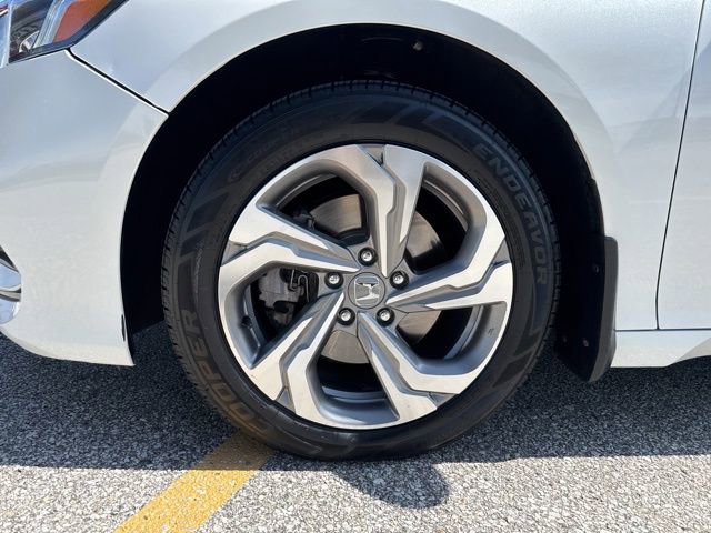 Used 2018 Honda Accord EX-L image 39
