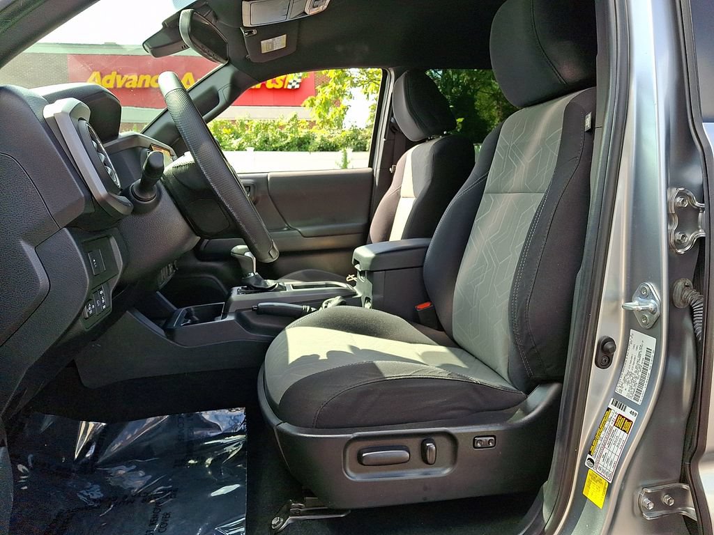 Certified 2022 Toyota Tacoma TRD Sport AWD/4WD image 14
