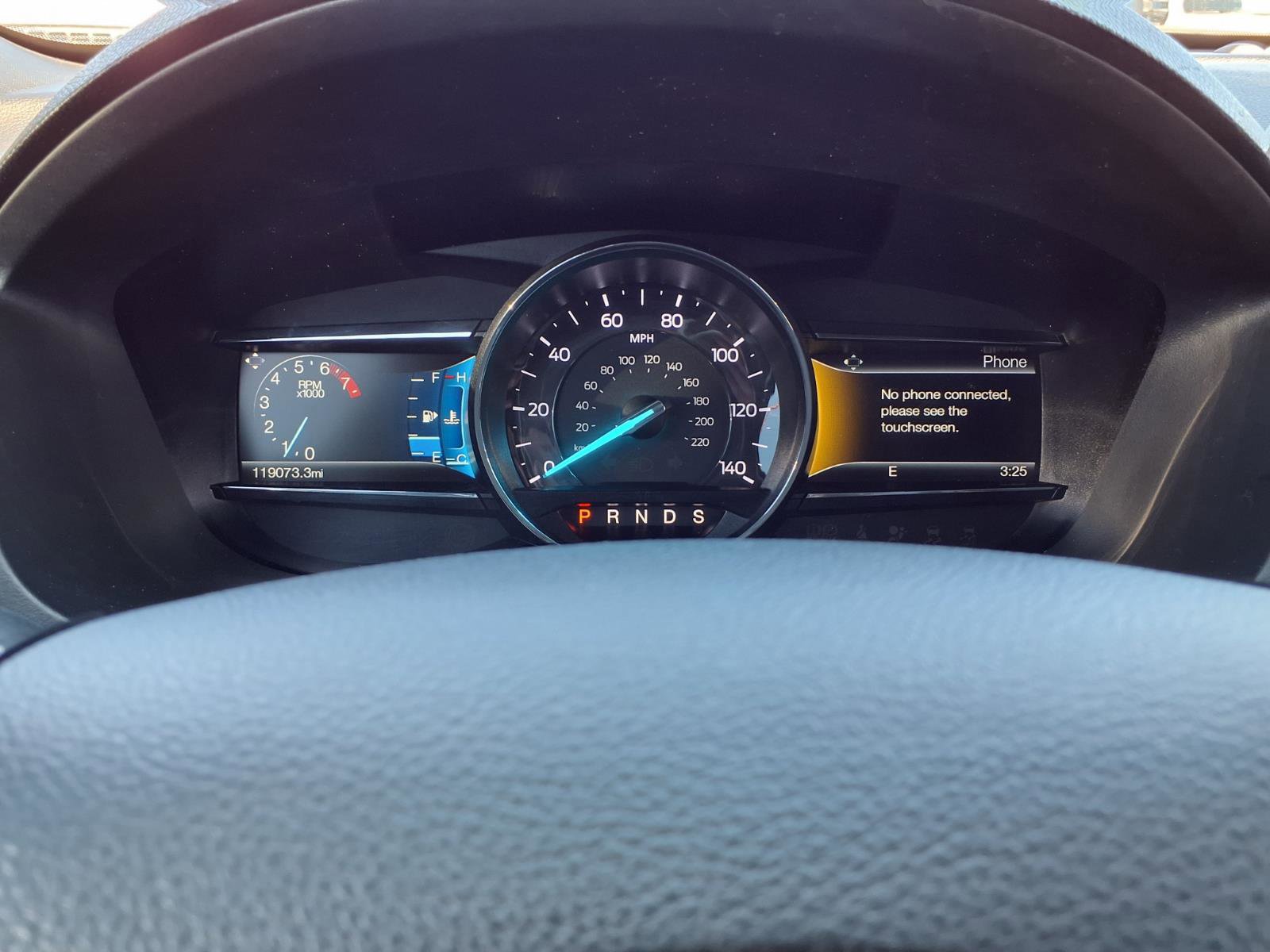 Used 2017 Ford Explorer XLT w/ Equipment Group 202A FWD image 18