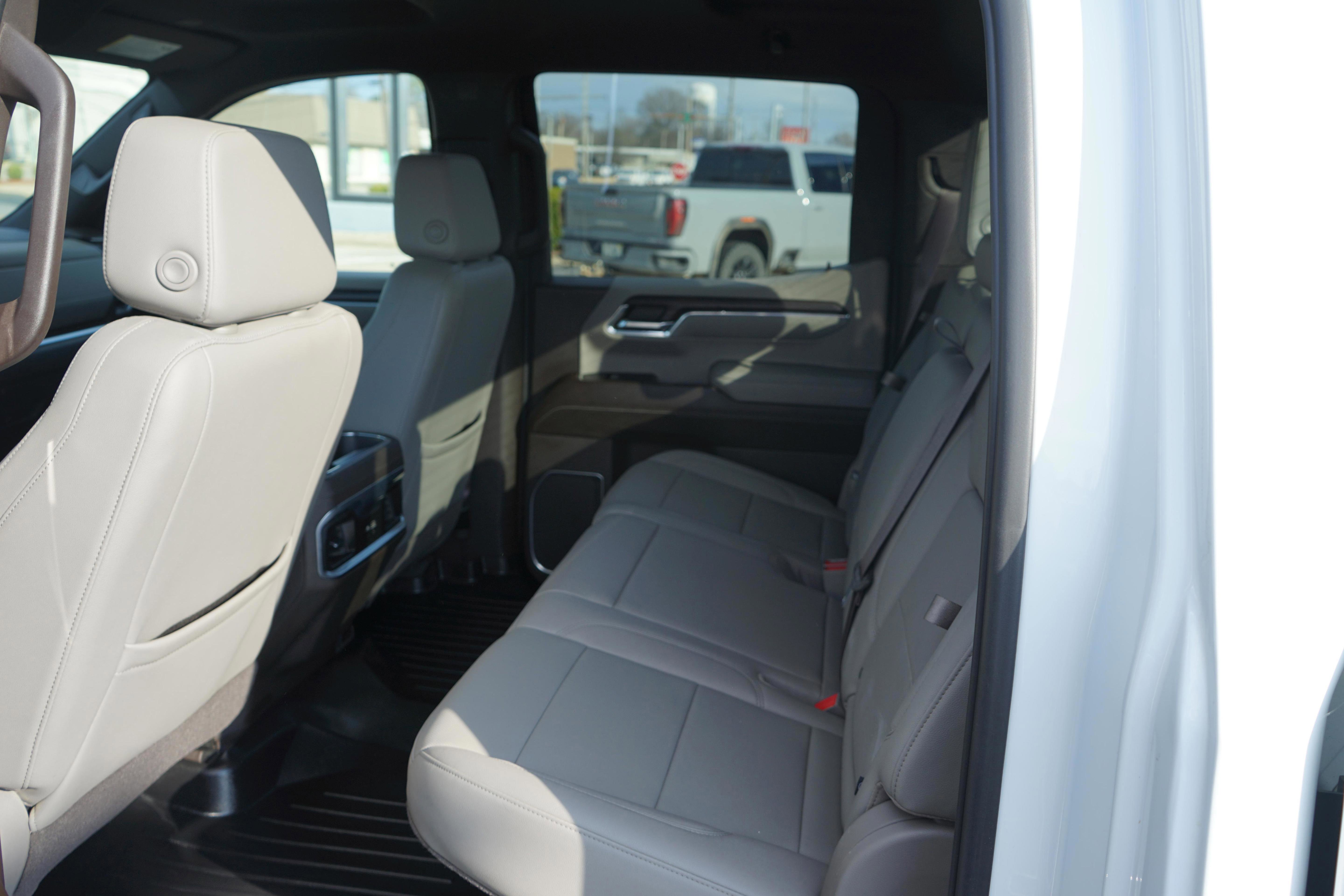 Used 2022 GMC Sierra 1500 SLT w/ SLT Convenience Package AWD/4WD image 20