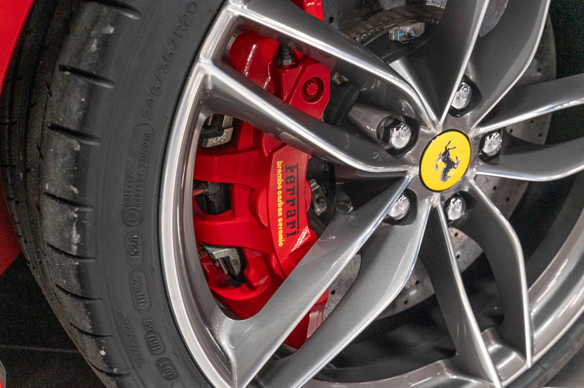 Used 2016 Ferrari 488 GTB RWD image 34