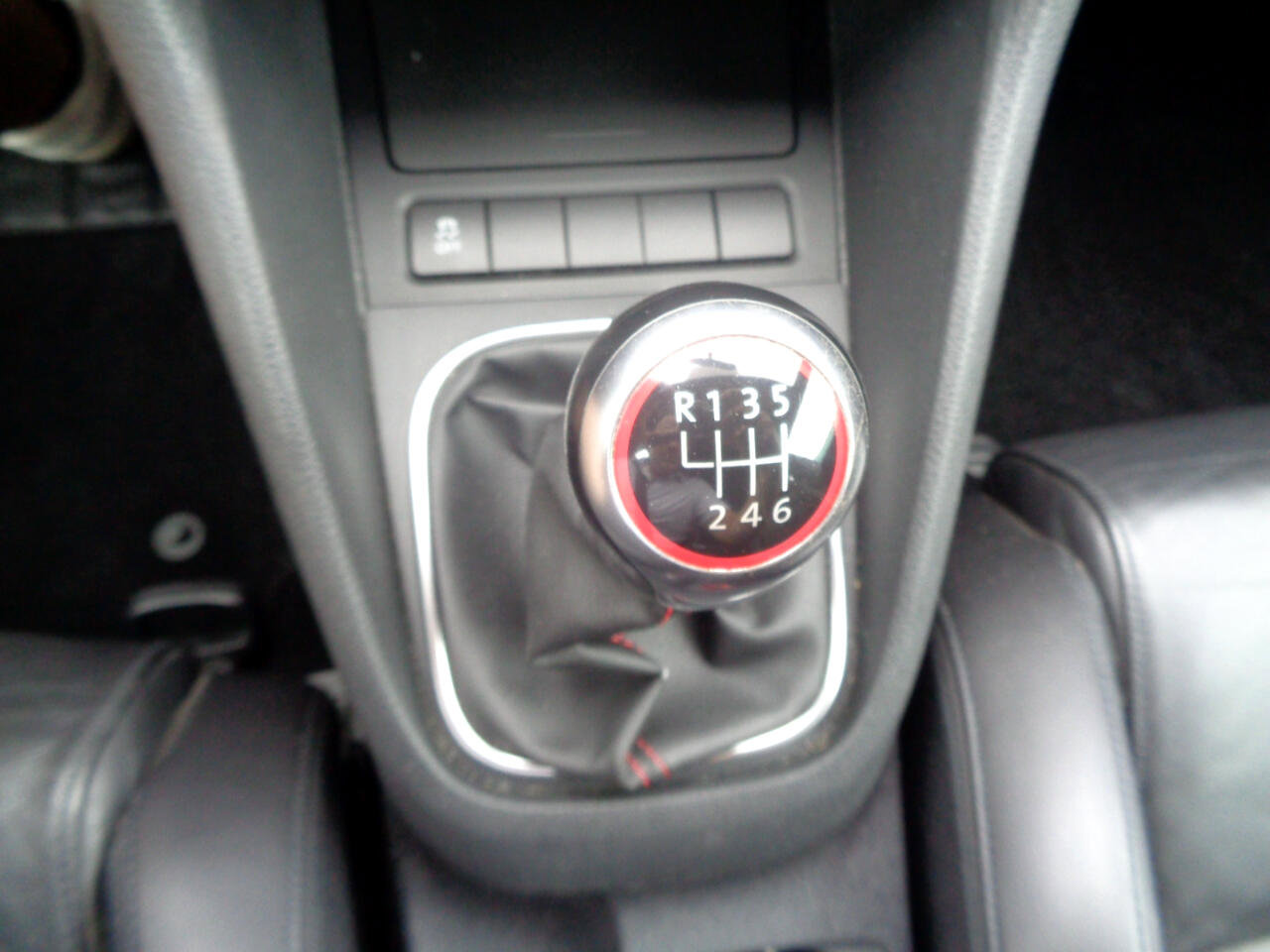 Used 2011 Volkswagen GTI Autobahn image 23