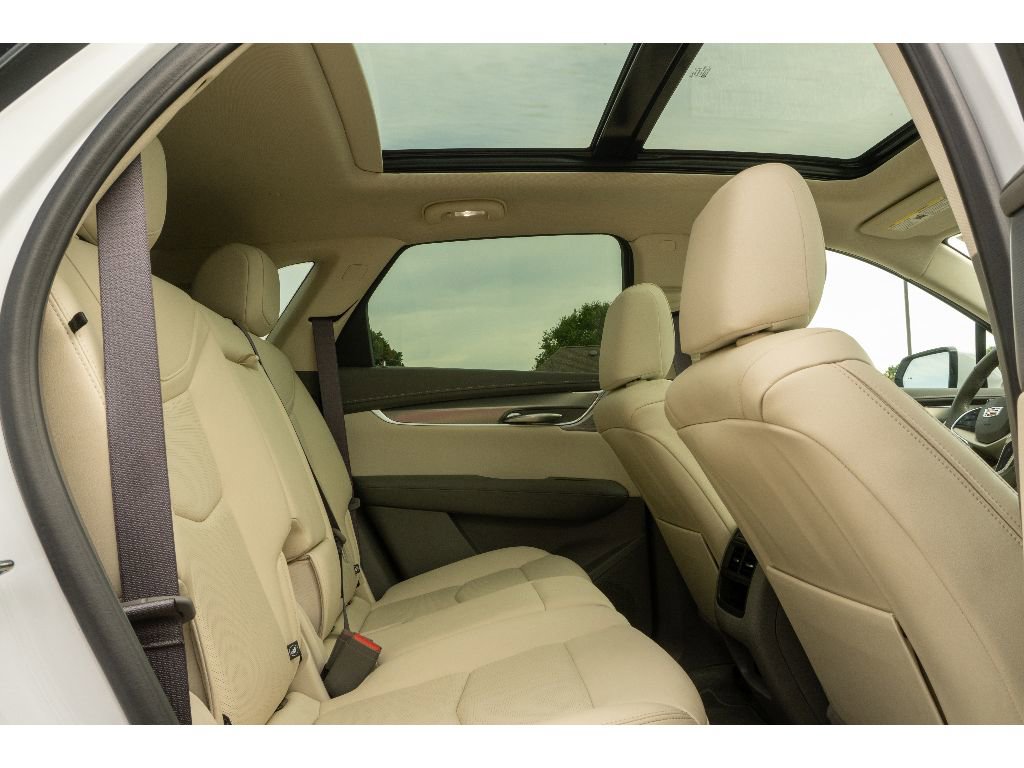 Used 2024 Cadillac XT5 Premium Luxury FWD image 17