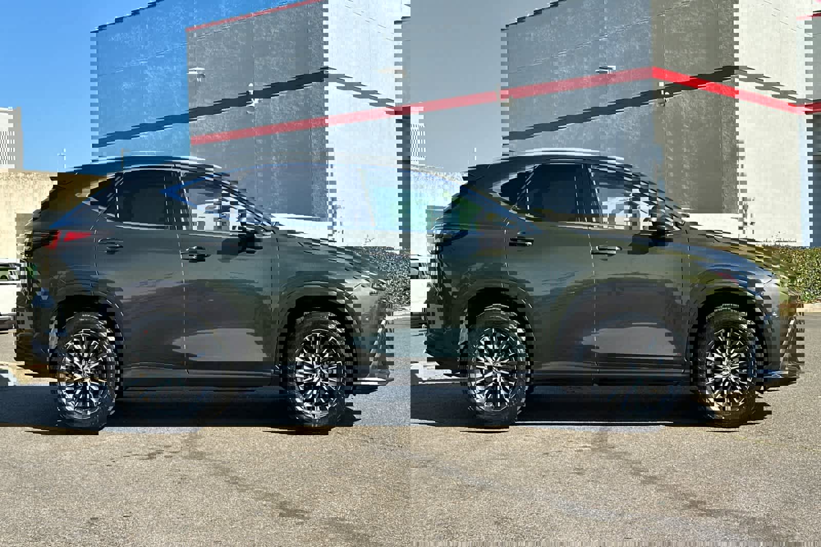 Used 2024 Lexus NX 350 AWD w/ Premium Package image 6