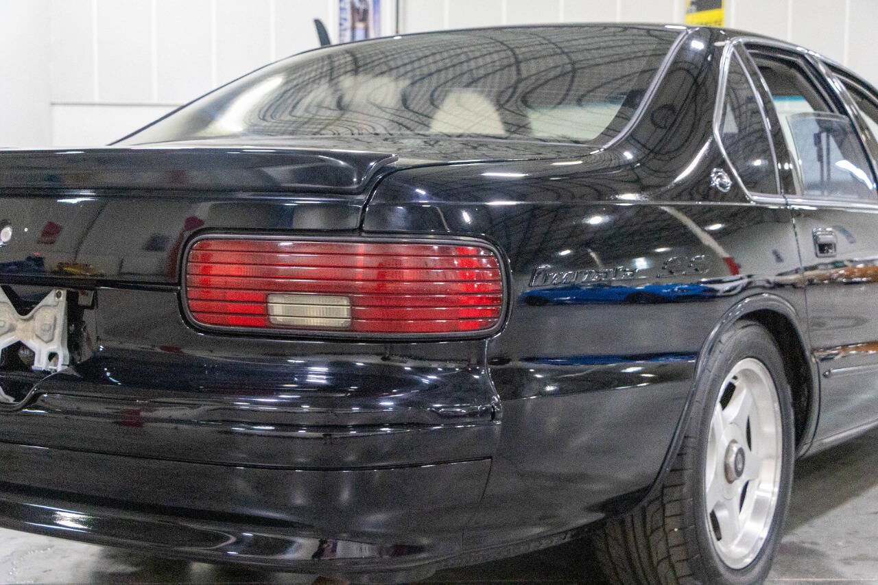 Used 1995 Chevrolet Impala SS RWD image 33
