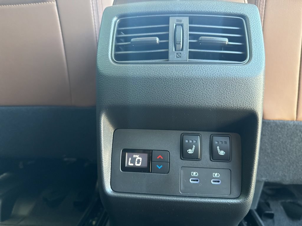 New 2026 Nissan Rogue Platinum w/ Platinum Premium Package AWD/4WD image 32
