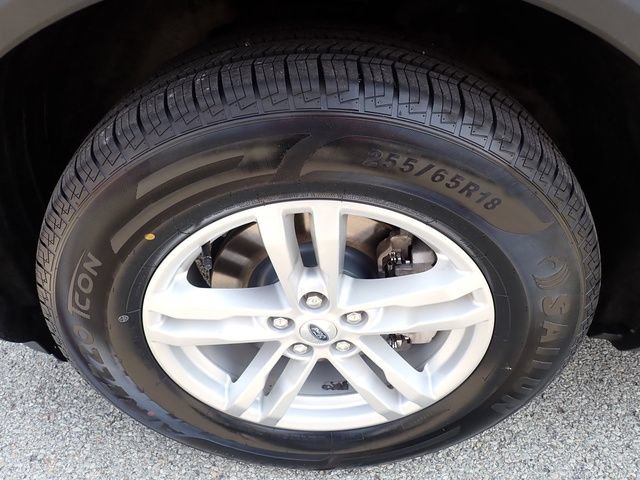 Used 2022 Ford Explorer XLT w/ Equipment Group 202A AWD/4WD image 13