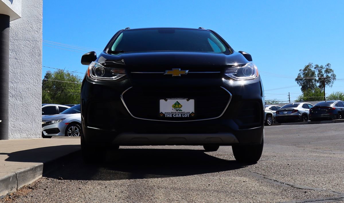 Used 2022 Chevrolet Trax LT w/ LT Convenience Package AWD/4WD image 17