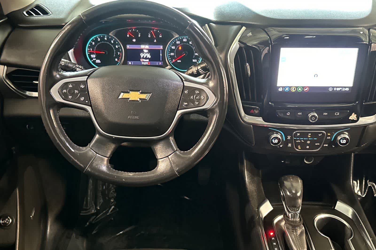 Used 2021 Chevrolet Traverse LT w/ LT Premium Package AWD/4WD image 16