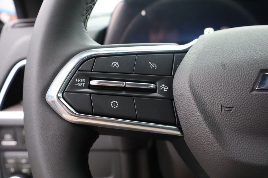 New 2026 Chevrolet Suburban LT image 13