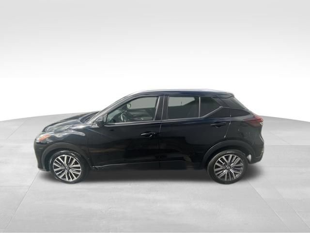 Used 2024 Nissan Kicks SV image 8