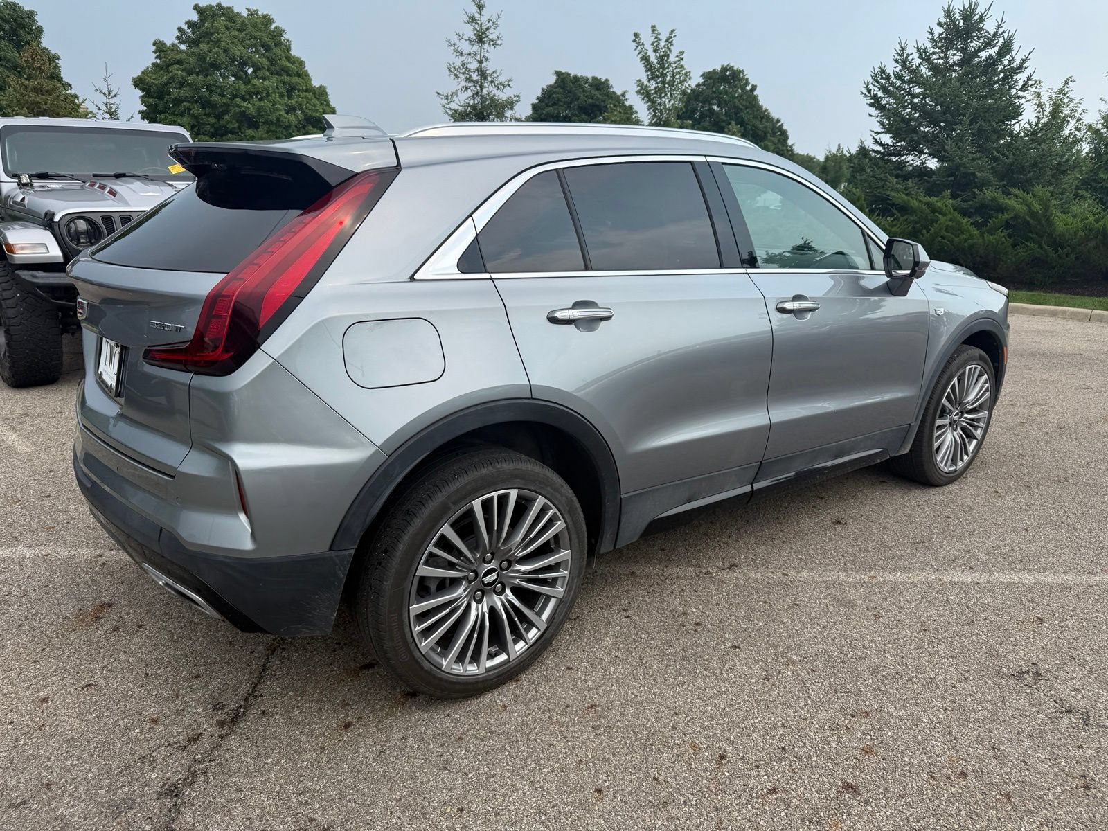 Used 2025 Cadillac XT4 Premium Luxury AWD/4WD image 5