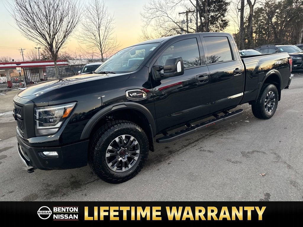Used 2023 Nissan Titan PRO-4X w/ Pro-4x Convenience Package image 4