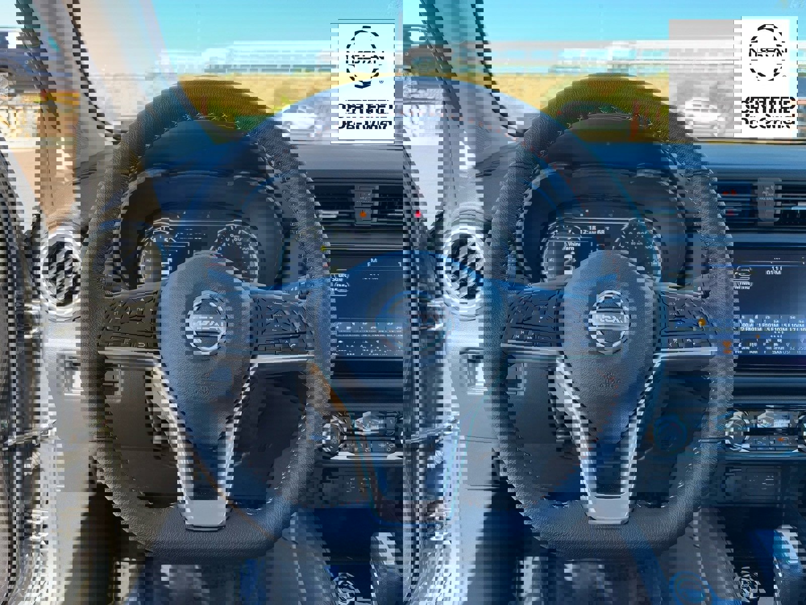 Certified 2025 Nissan Versa SR w/ Trunk Package image 21