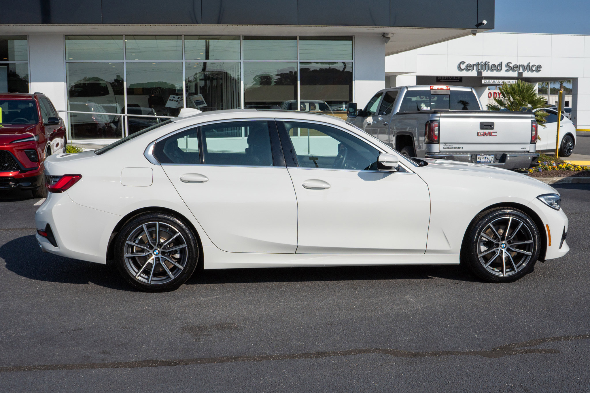 Used 2021 BMW 330i Sedan image 2