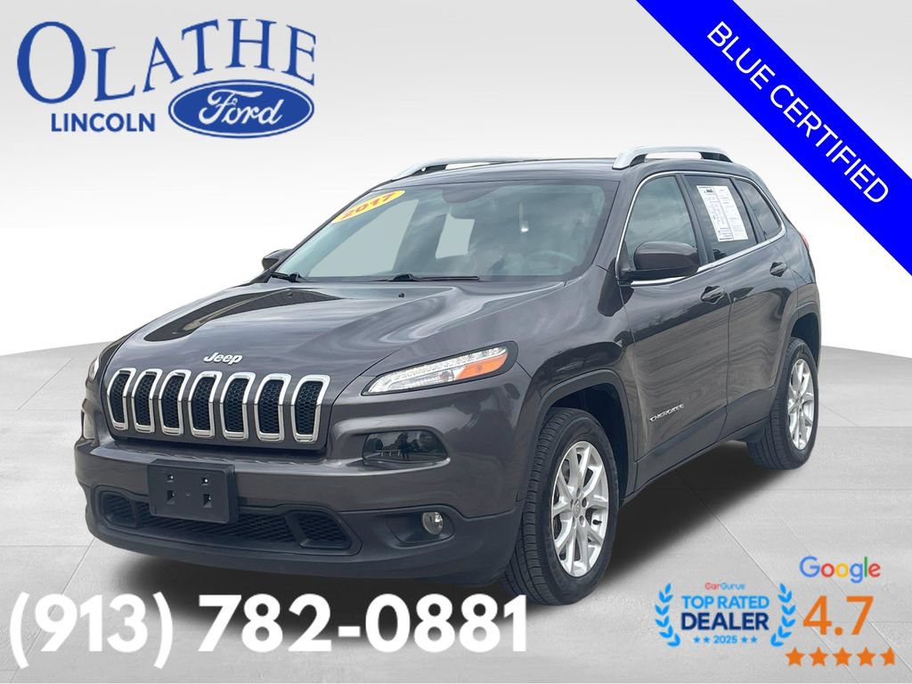 Used 2017 Jeep Cherokee Latitude FWD image 1