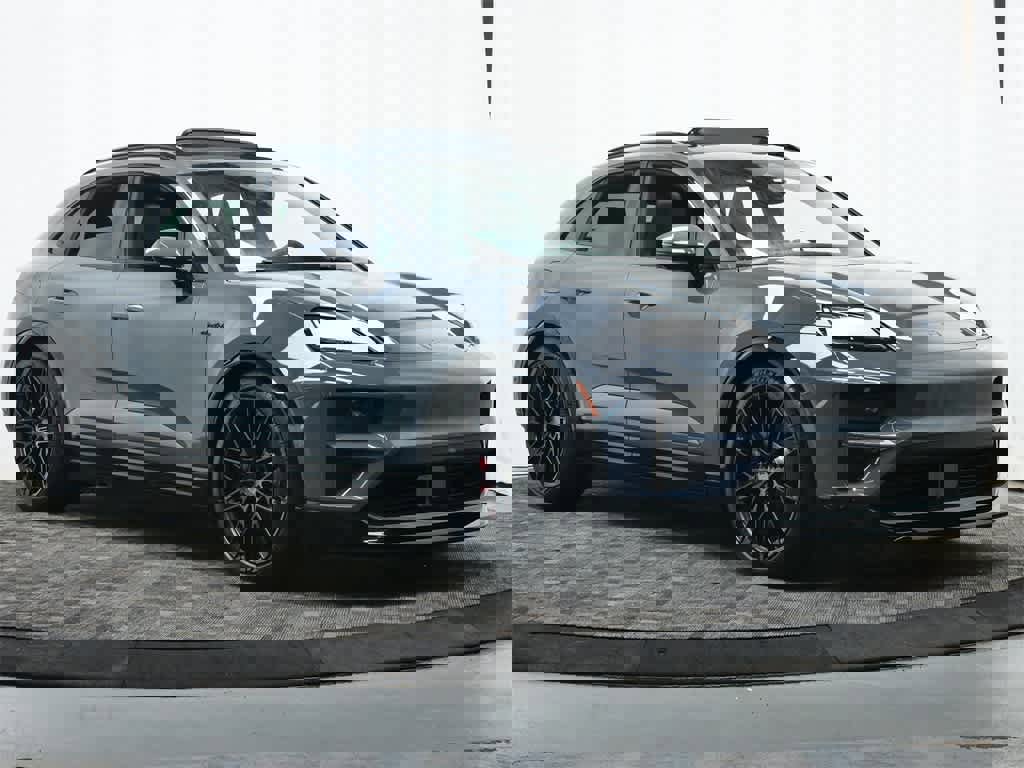 New 2025 Porsche Macan Turbo Electric image 9