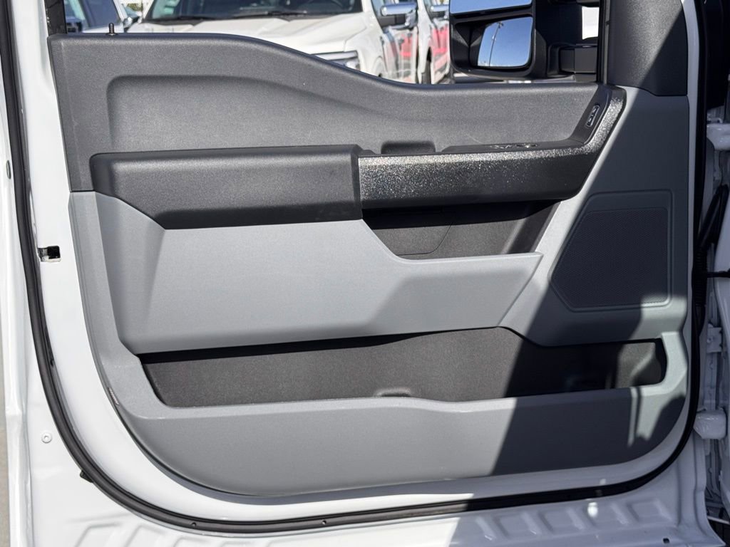 New 2025 Ford F350 XL w/ 360-Degree Camera Package image 15