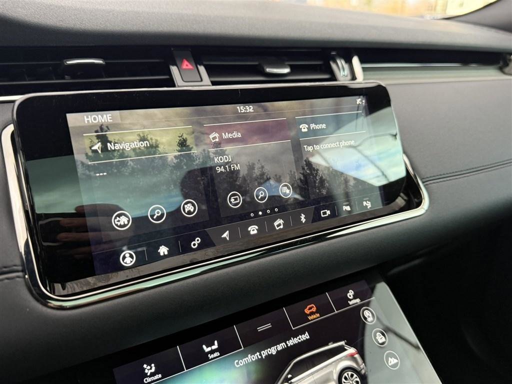 Used 2020 Land Rover Range Rover Evoque R-Dynamic SE image 36