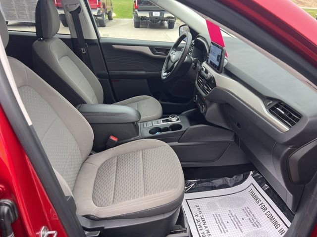 Used 2022 Ford Escape SE w/ SE Sport Appearance Package image 12