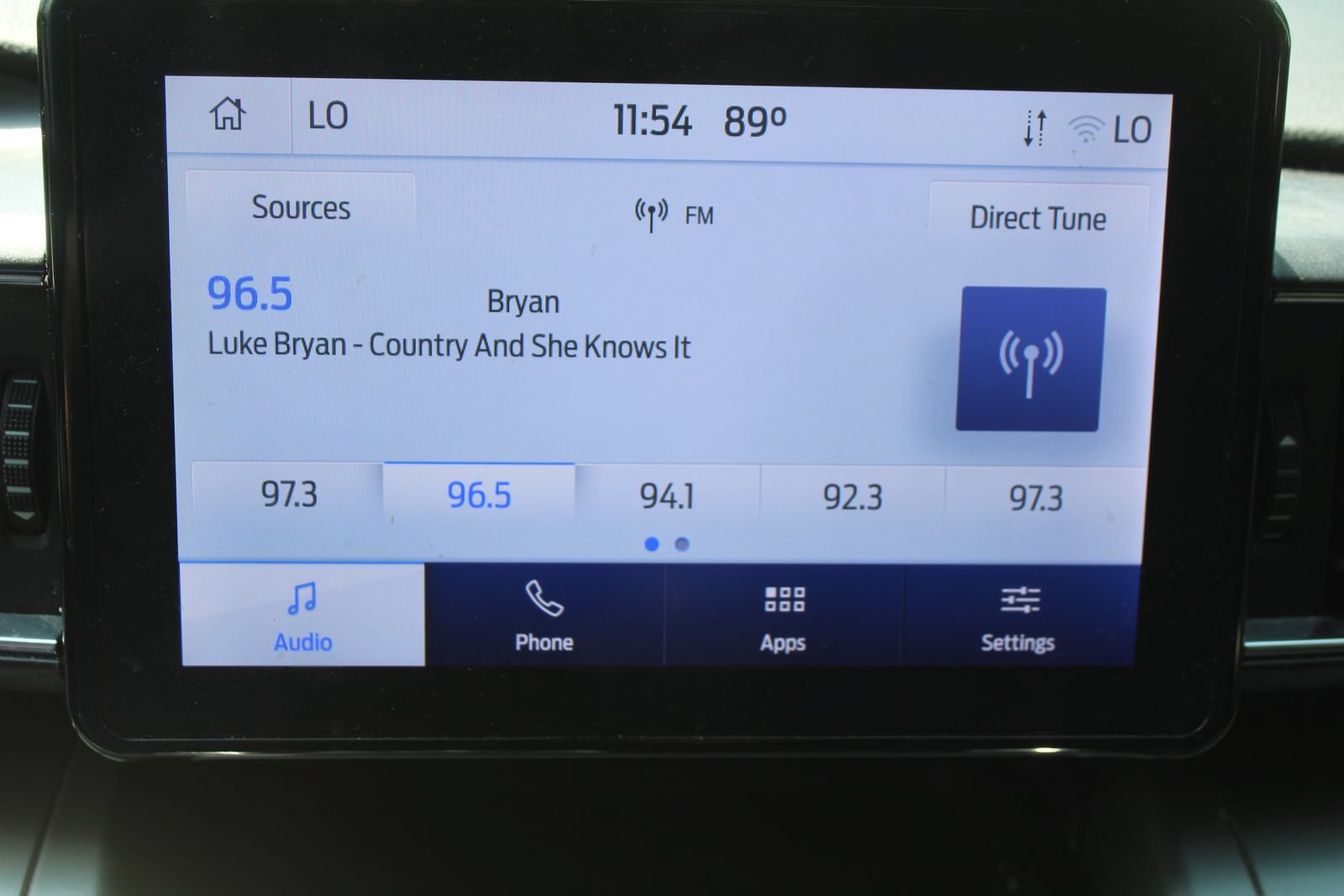 Used 2022 Ford Explorer XLT w/ Equipment Group 202A AWD/4WD image 45