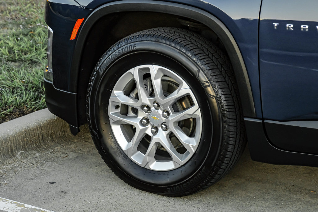 Used 2023 Chevrolet Traverse LS w/ Safety Package FWD image 59