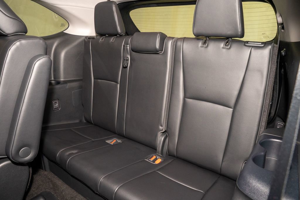 Used 2023 Toyota Highlander XLE image 12