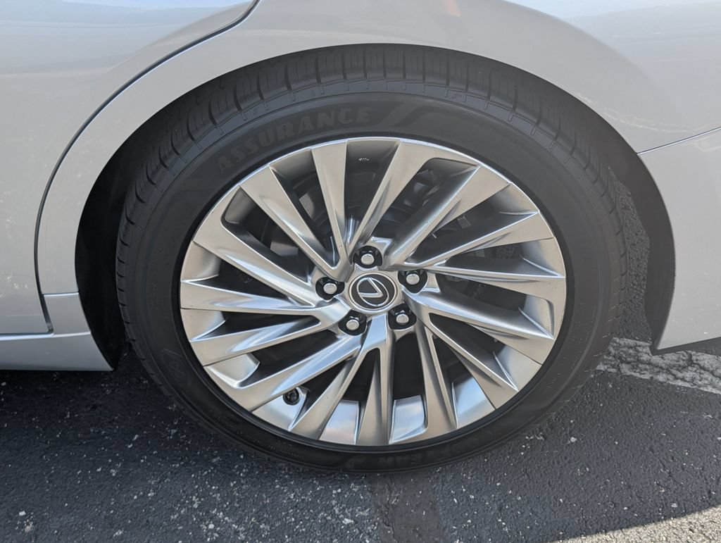 Used 2019 Lexus ES 350 Ultra Luxury w/ Accessory Package 2 FWD image 24