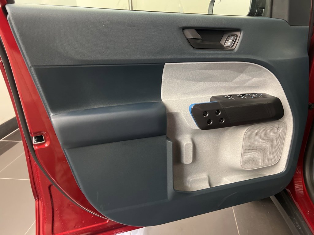 New 2025 Ford Maverick XLT w/ XLT Luxury Package image 27