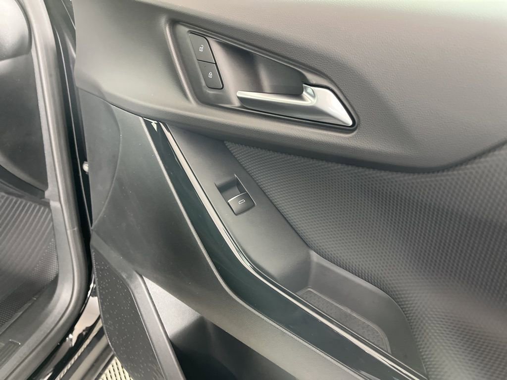 New 2026 Chevrolet Equinox RS w/ Safety and Technology Package image 9