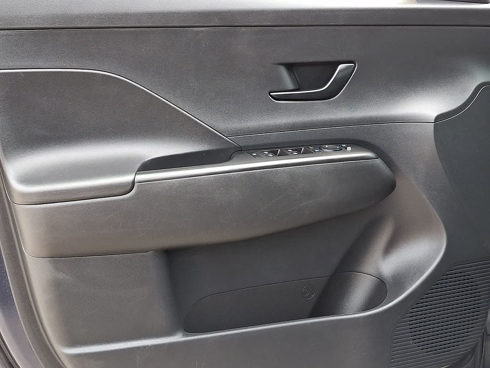 Used 2025 Hyundai Kona SEL AWD/4WD image 14