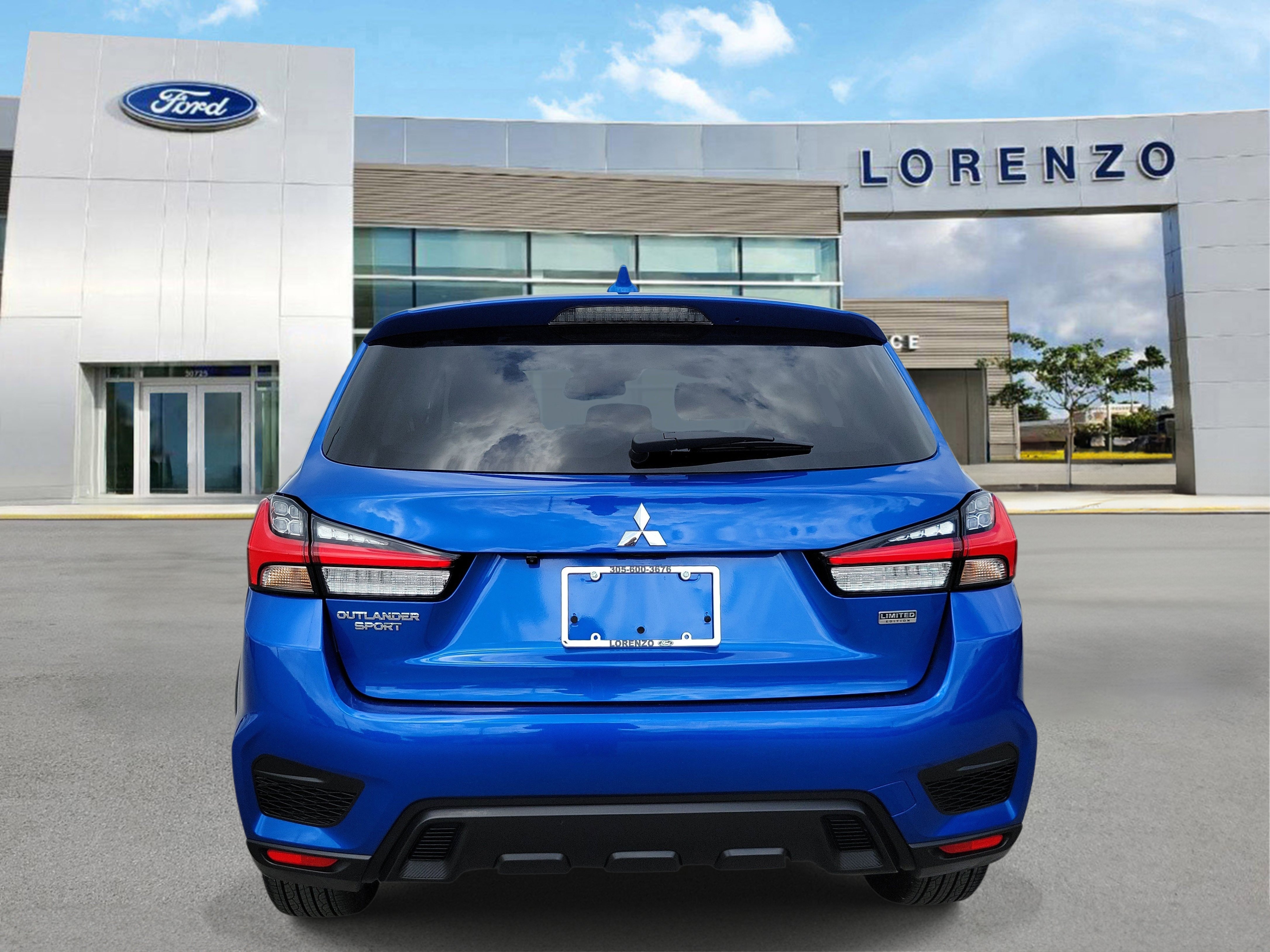 Used 2025 Mitsubishi Outlander Sport LE AWD/4WD image 6