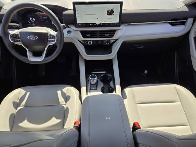 Certified 2025 Ford Explorer Active w/ Active Comfort Package image 14