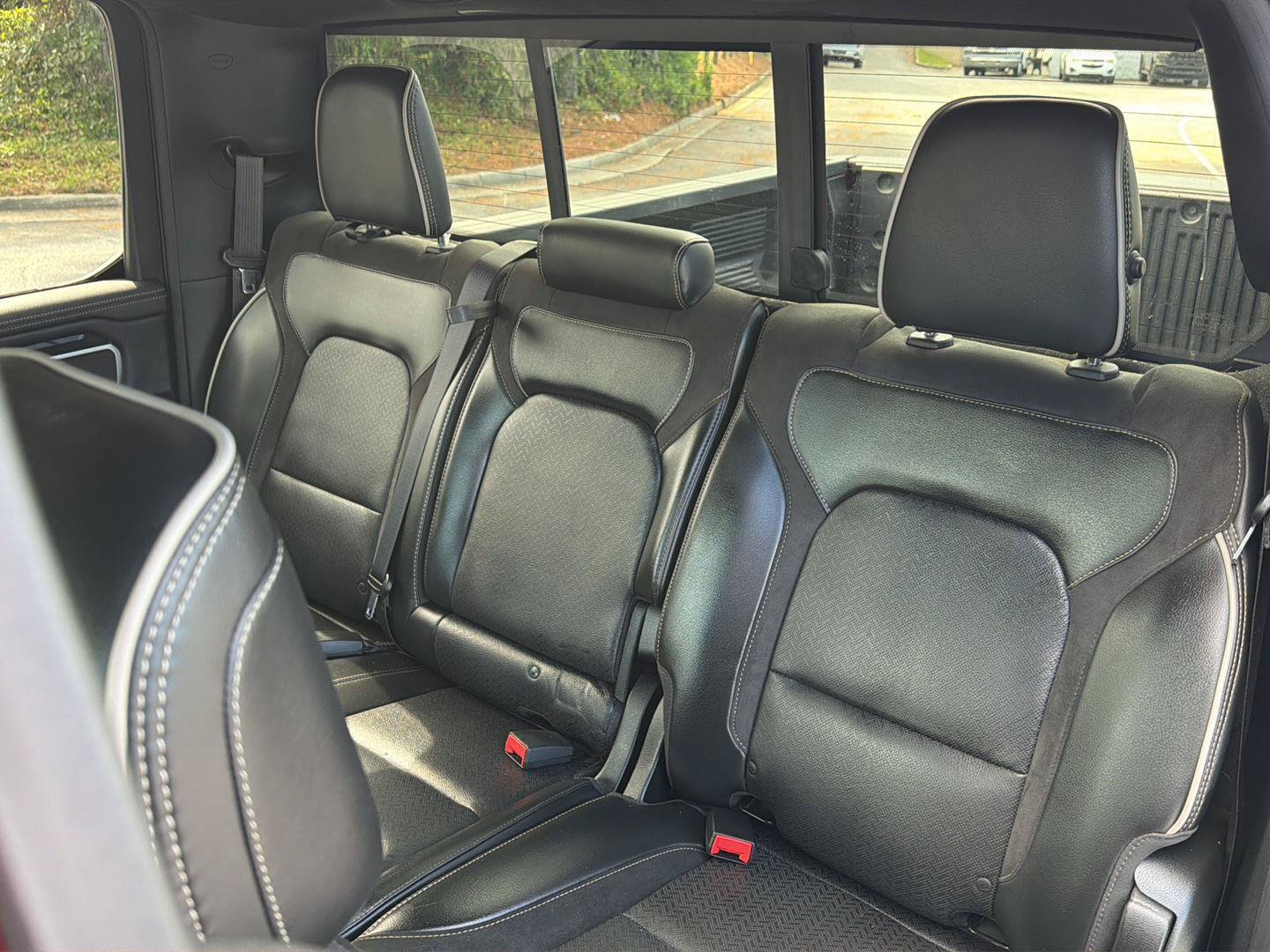 Used 2019 RAM 1500 Laramie w/ Sport Appearance Package AWD/4WD image 34