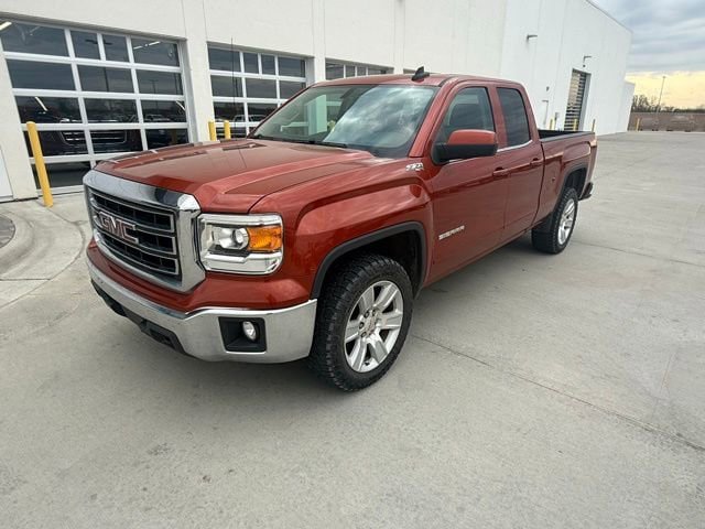 Used 2015 GMC Sierra 1500 SLE w/ SLE Value Package AWD/4WD image 7