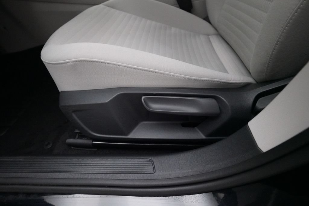 Used 2025 Volkswagen Jetta S FWD image 27