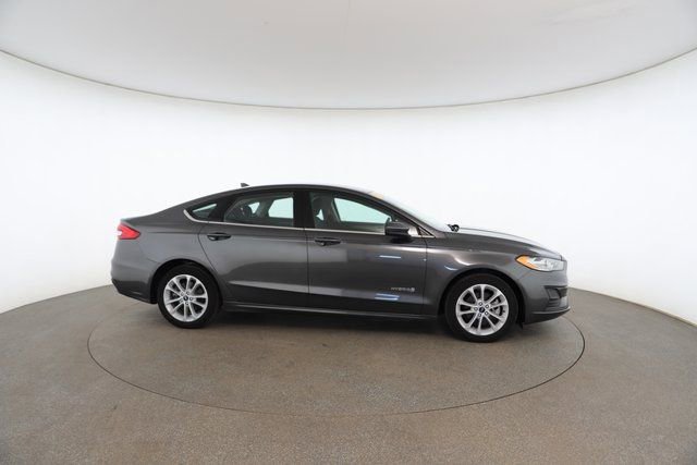Used 2019 Ford Fusion SE image 23