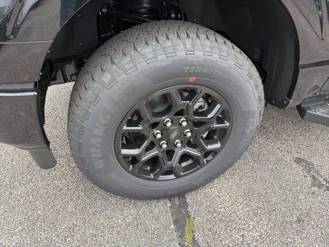 New 2025 Ford F150 XLT w/ Equipment Group 302A MID image 6