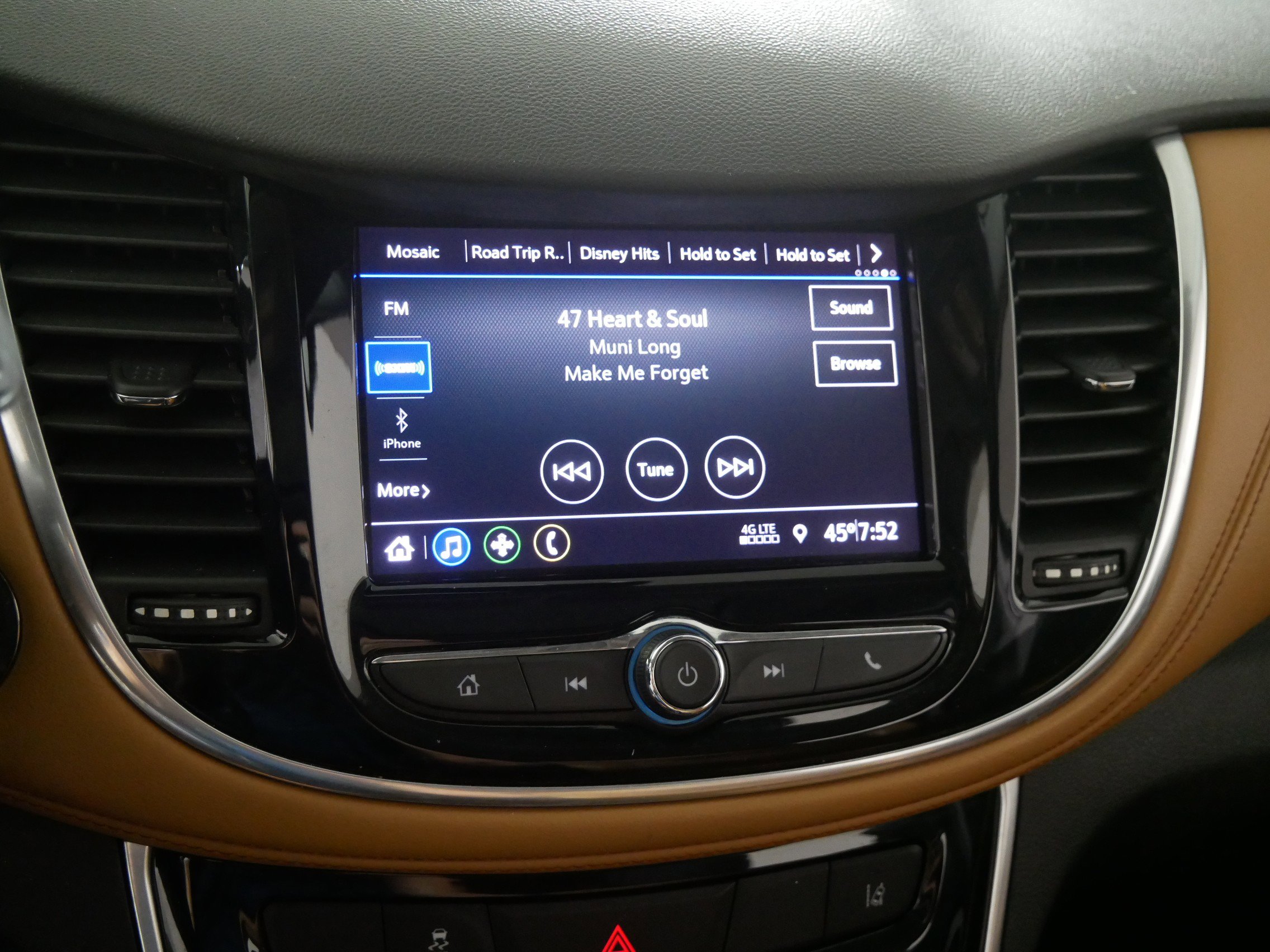 Used 2020 Chevrolet Trax Premier image 22