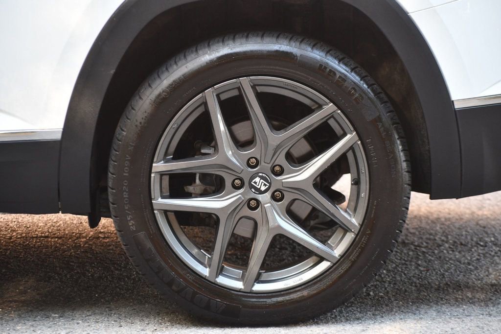 Used 2021 Volkswagen Atlas SEL Premium image 16