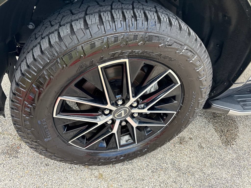 Certified 2025 Lexus GX 550 w/ Accessory Package (2T) AWD/4WD image 9