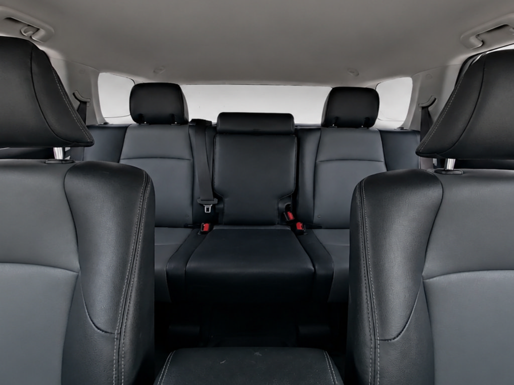 Used 2020 Toyota 4Runner SR5 Premium AWD/4WD image 19