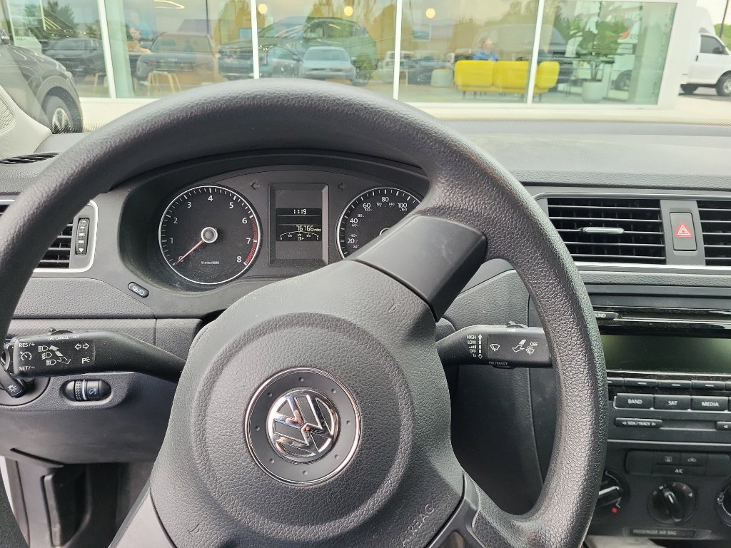 Used 2014 Volkswagen Jetta SE FWD image 8