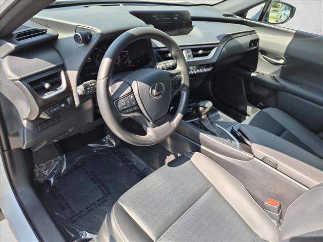 Used 2022 Lexus UX 200 w/ Accessory Package (Z2) FWD image 10